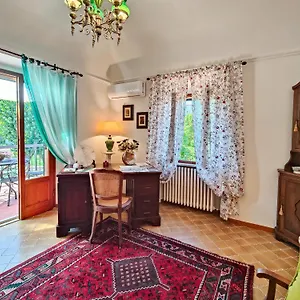 https://la-domus-di-marta.it-tuscanyhotel.com